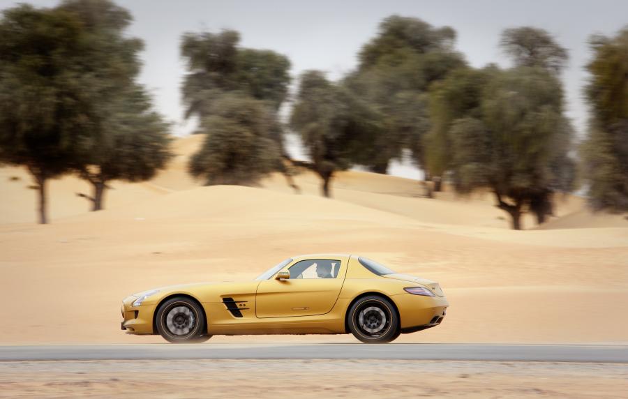  Mercedes-Benz SLS AMG Desert Gold 2010 года  (фото 7 из 29)